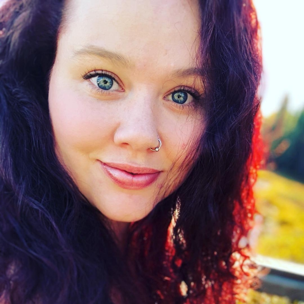 Meet your Posher, April